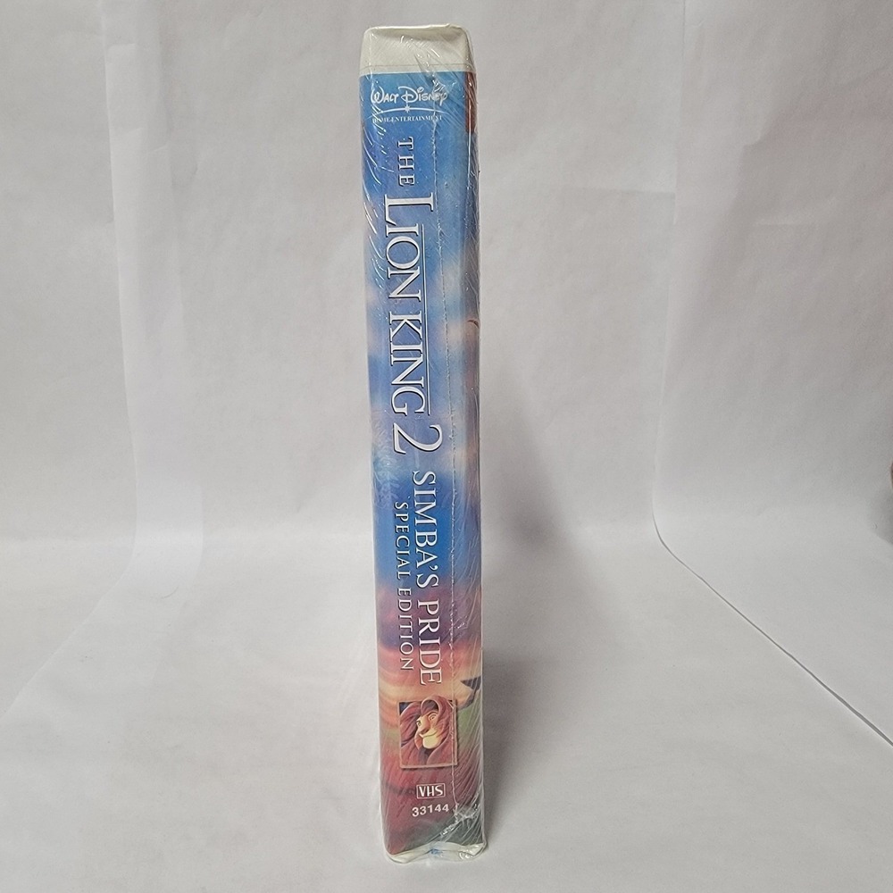 Rare Lion King 2 Simba Pride Special VHS Disney Movie Club Holiday Ornament Seal - Picture 4 of 5